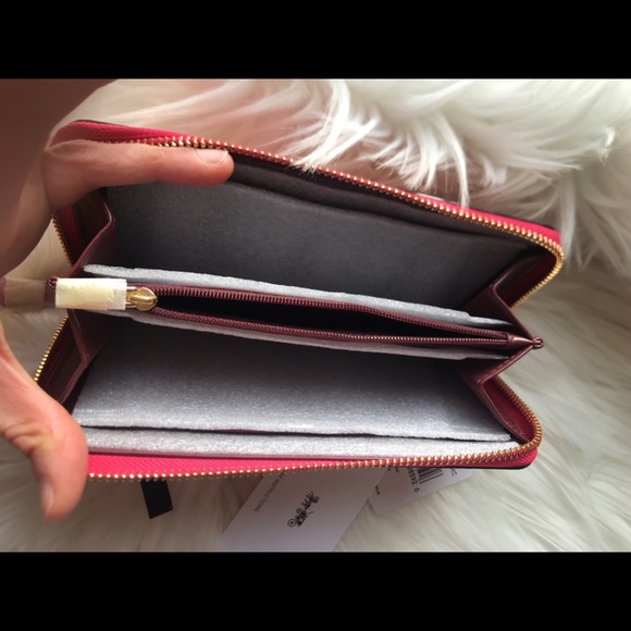 Coach Accordion Zip Wallet With Vintage - Picture 8 of 12